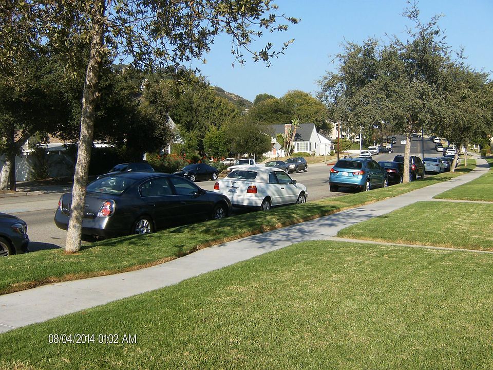 1st image of 1210 E Glenoaks Blvd