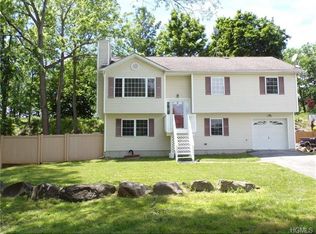 25 Ashland Ave, Middletown, NY 10940