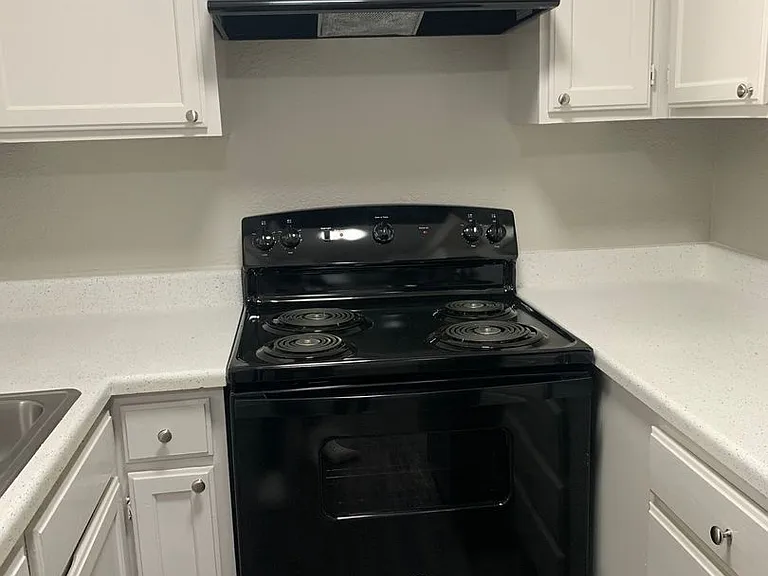 Saddlewood Apartments — Photo 15