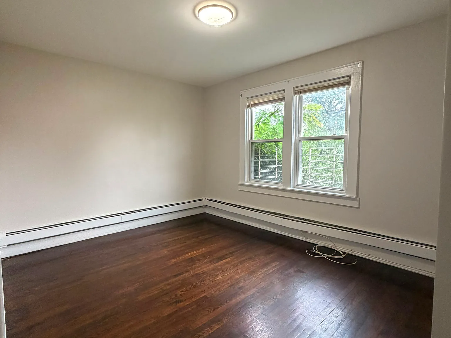 2 bed, 800 sqft, $2,100 — Photo 3