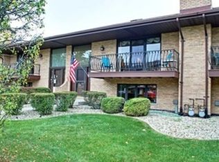 8301 160th Pl #2E, Tinley Park, IL 60477