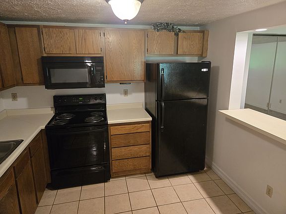 5th image of 1202 Dutilh Rd APT 15