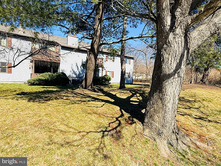 1008 Lindsey Ct — Photo 23