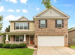 6407 Goldenfield Dr, Charlotte, NC 28269