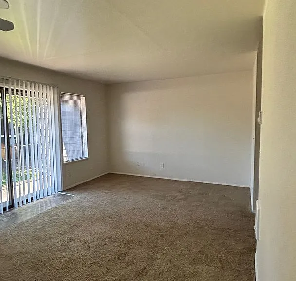 Cedars West Apartments — Photo 23