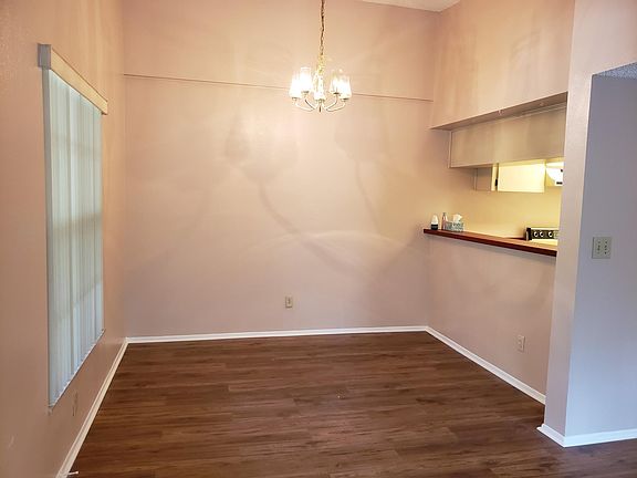 4th image of 3019 Bonaventure Cir APT 202