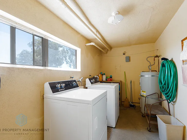 385 Cliff Dr #9 — Photo 16