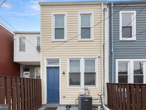 3rd image of 943 N Patterson Park Ave