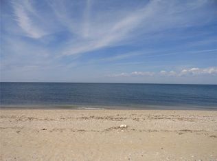 1925 N Sea Dr, Southold, NY 11971