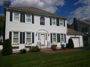 60 Ledge Hill Rd, West Roxbury, MA 02132
