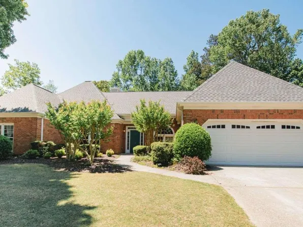 1327 Hadaway Trl, Lawrenceville, GA 30043