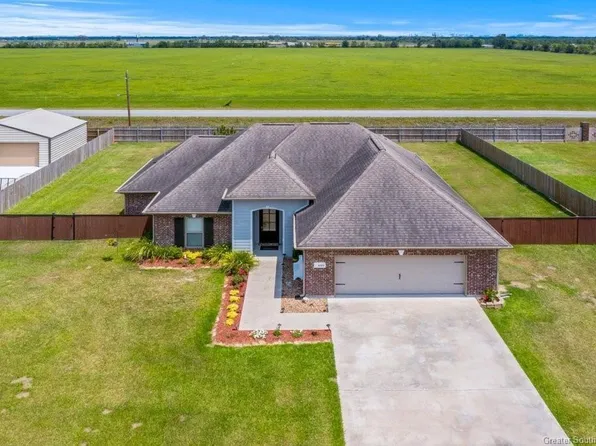 625 Woodland St, Iowa, LA 70647