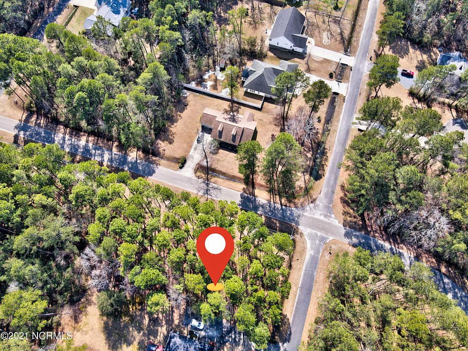 1st image of 422 Sandlewood Dr NW
