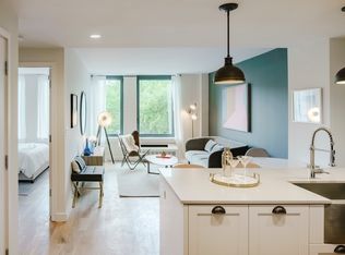 409 Eastern Pkwy #330, Brooklyn, NY 11216
