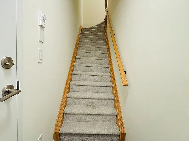 245 McLevin Ave W #7 — Photo 19