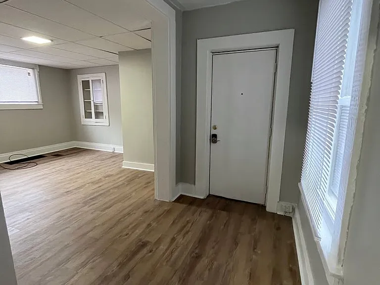 1222 Columbia Street — Photo 10
