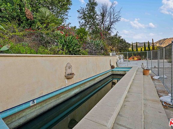 3rd image of 21740 Azurelee Dr