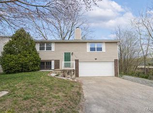 1910 Grandview Dr, Cape Girardeau, MO