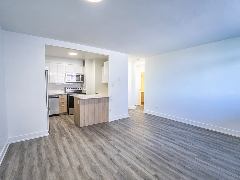 90 Eastdale Ave — Photo 19