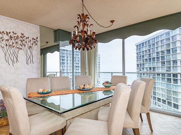 5th image of 1710 Avenida Del Mundo Unit 902