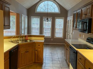 1070 Fieldstone Dr, Canton, GA 30114