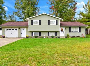 6174 Jaycox Rd, North Ridgeville, OH 44039