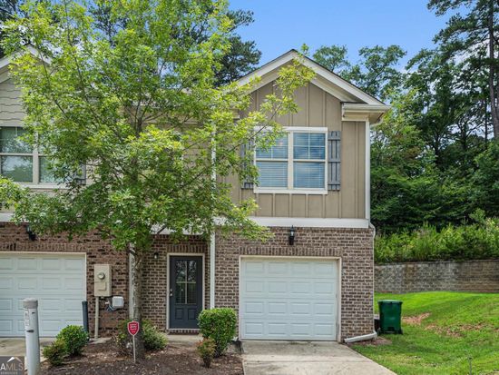 3271 Pennington Dr, Lithonia, GA 30038
