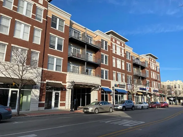 7243 Madison St APT 319, Forest Park, IL 60130
