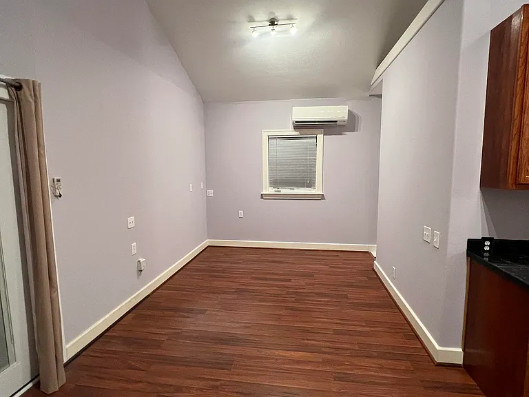 1702 W Main St #B — Photo 12