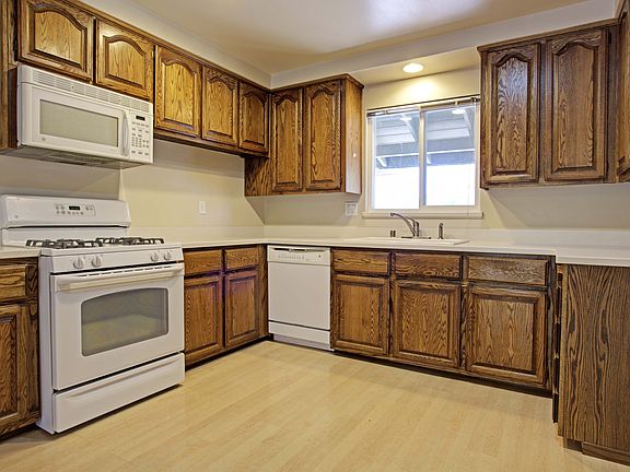 4th image of 5508 Sperry Dr
