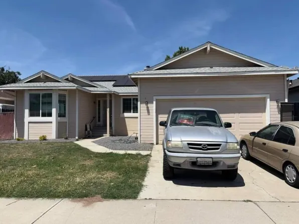 911 Toro Ln, Lathrop, CA 95330