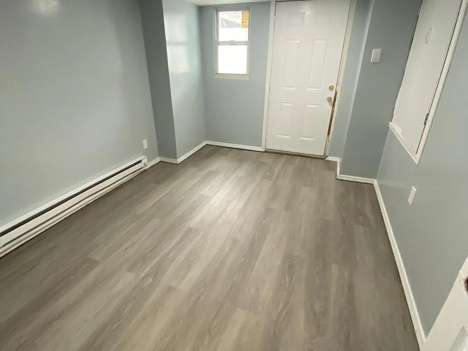 5305 Akron St — Photo 3