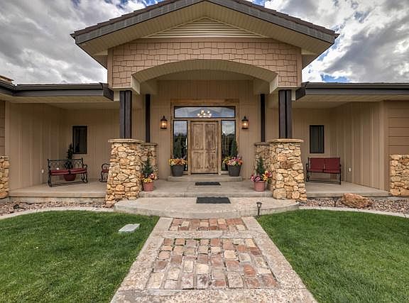 2nd image of 658 N Harmony Dr