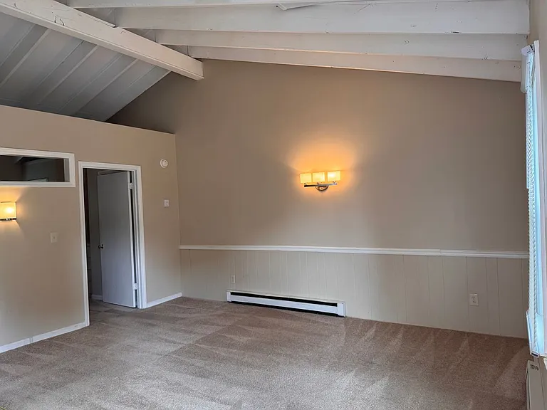 445 City View St — Photo 9