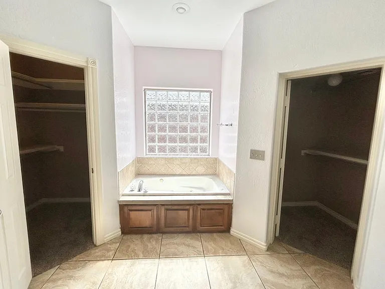 5102 NE Haddington Pl — Photo 14