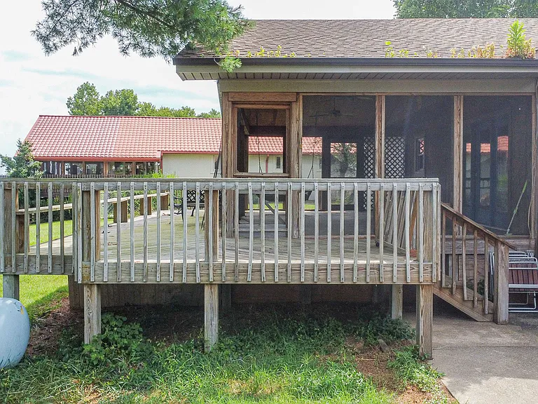 671 Riverview Dr — Photo 8