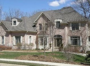 661 Reserve Ct, South Elgin, IL 60177