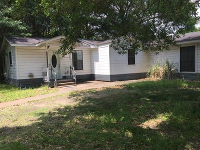 1030 W Houston St, Lovelady, TX, 75851