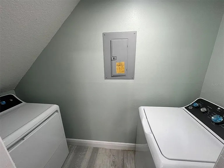 2906 Candela Ct — Photo 13
