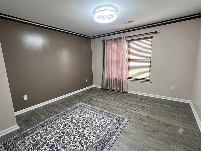 6314 Meadow Glade Ln — Photo 3