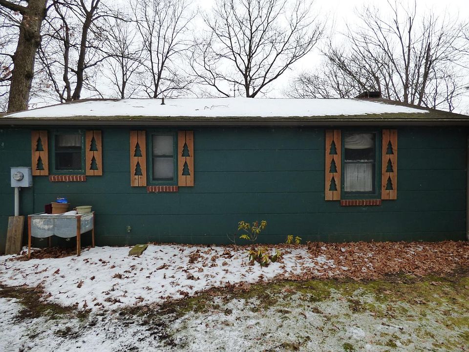 1st image of 70570 Lakeview Dr