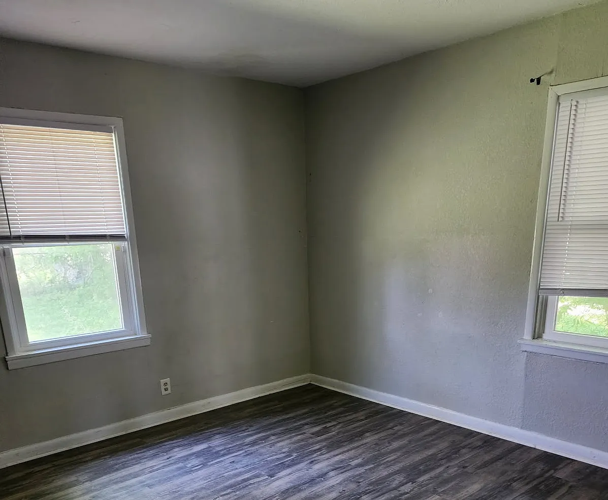 3 bed, 1117 sqft, $1,600 — Photo 3