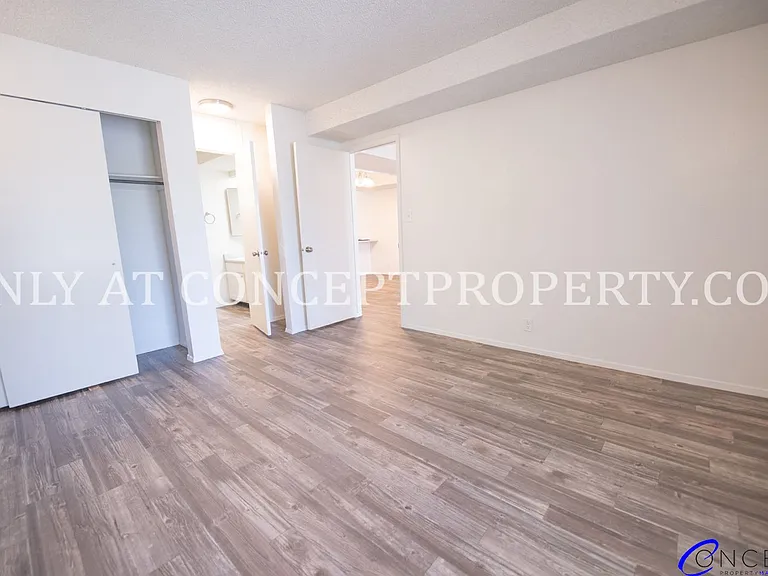 Foothill Terrace — Photo 181