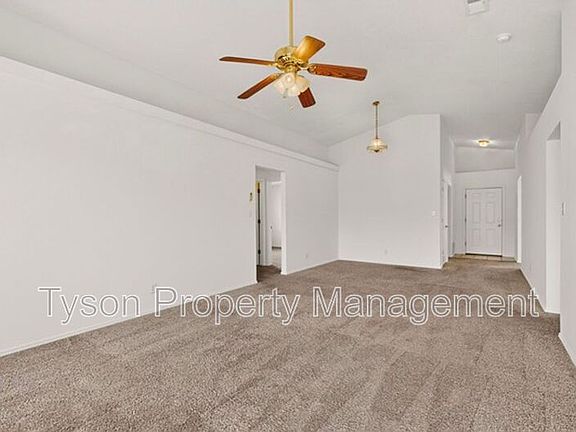 5th image of 908 Bursum Ln SE