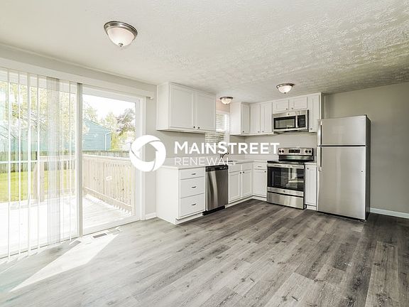 5th image of 696 Maclam Dr