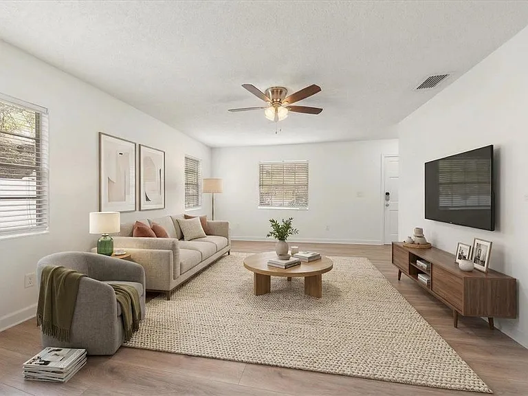 3128 W Varn Ave — Photo 38