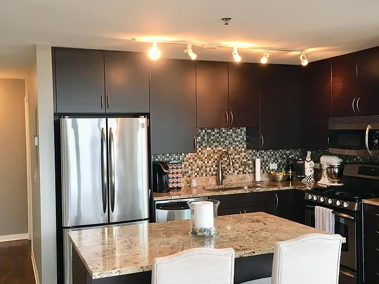 929 Portland Ave #1806 — Photo 4