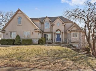 2211 W Valley Rd, Olathe, KS 66061