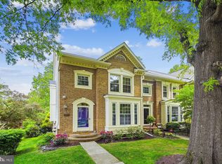 3928 Valley Ridge Dr, Fairfax, VA 22033