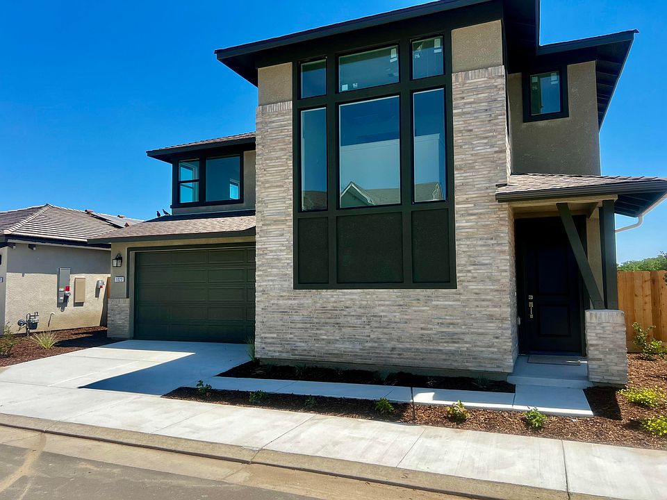 2nd image of 1023 Madrid Avenue